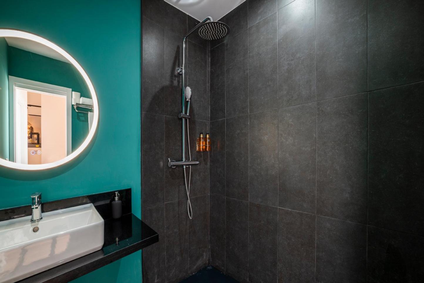Slow Suites Salvador Sevilla Bagian luar foto